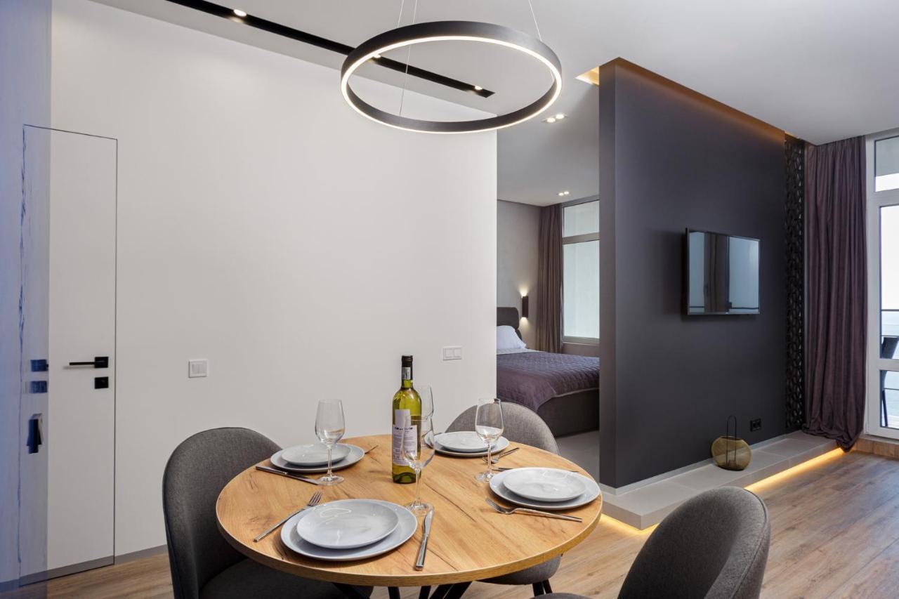 Level 24 - Sea & Sky View Apartment Odesa Exterior foto